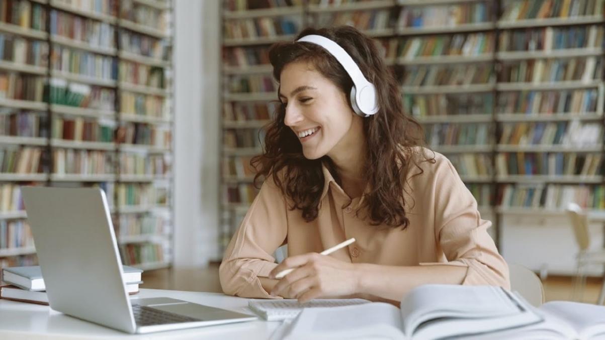 Environnement d'apprentissage algorithmique moderne